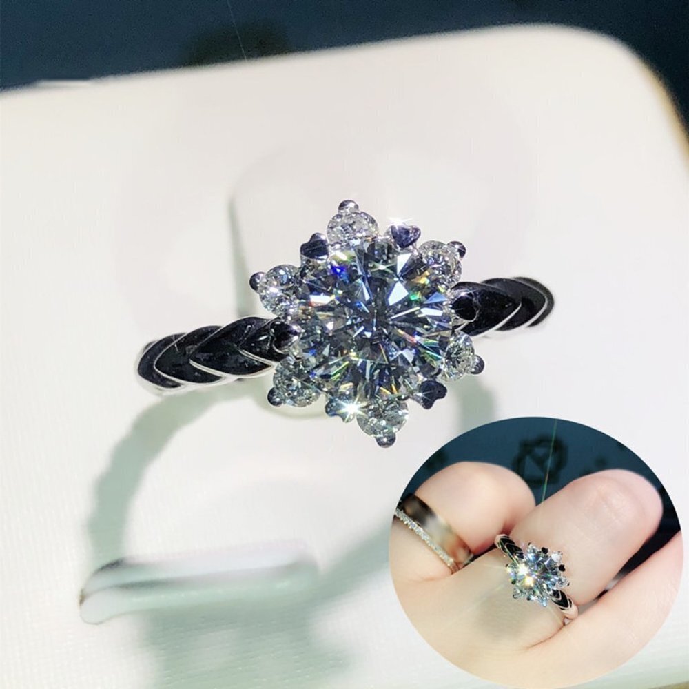 🎀925 Silver Plated Imitate Moissanite Twist Snowflake Ring, MARR9370